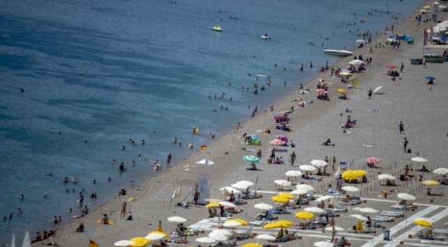 Antalya’ya 1 ayda 1 milyon turist bekleniyor