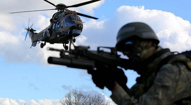 Hakkari’de 1 terörist ölü ele geçirildi