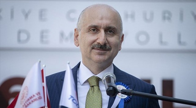 Bakan Karaismailoğlu: Kömürhan Köprüsü dünya için örnek projelerden biri