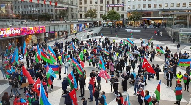 İsveç’te, Ermenistan’ın Azerbaycan topraklarına saldırılarına protesto