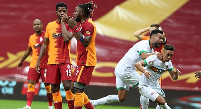 Galatasaray’da galibiyet hasreti 5 maça çıktı