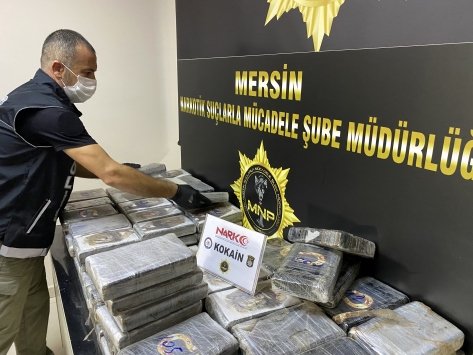 Mersin’de 220 kilogram kokainin ele geçirildiği operasyonda zanlıların “konteyner kurnazlığı”