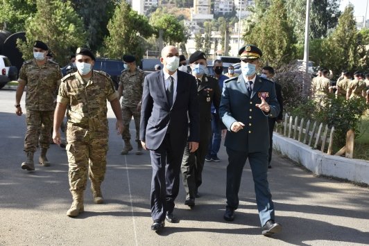 Türkiye’nin Lübnan ordusuna hibe ettiği yardımlar törenle teslim edildi