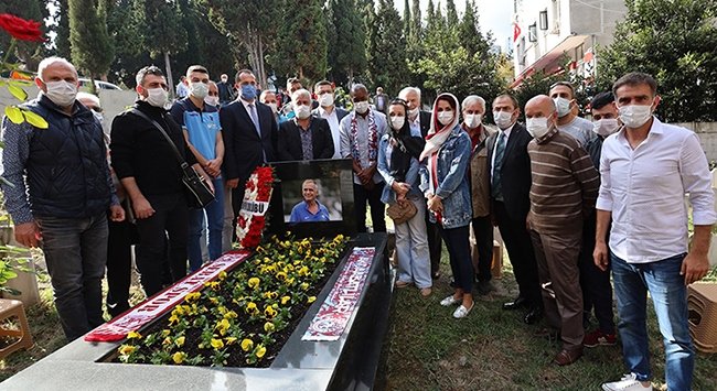 Trabzonspor’un efsane futbolcusu Kadir Özcan anıldı