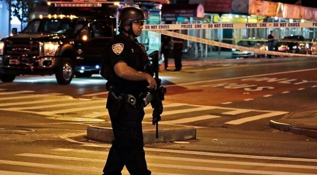 ABD’de bir siyahiyi öldüren, diğerini de yaralayan polis kovuldu