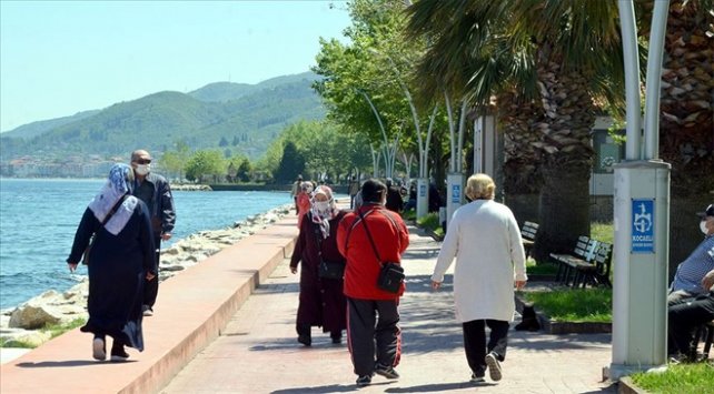 Kocaeli’nde tedbirleri uymayan 368 kişiye para cezası