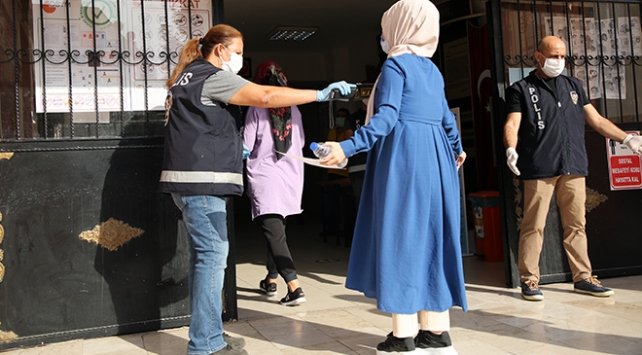 KPSS ön lisans oturumu başladı