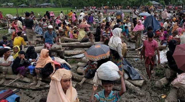 Myanmar, Bangladeş’teki Arakanlı Müslümanları geri almak istiyor