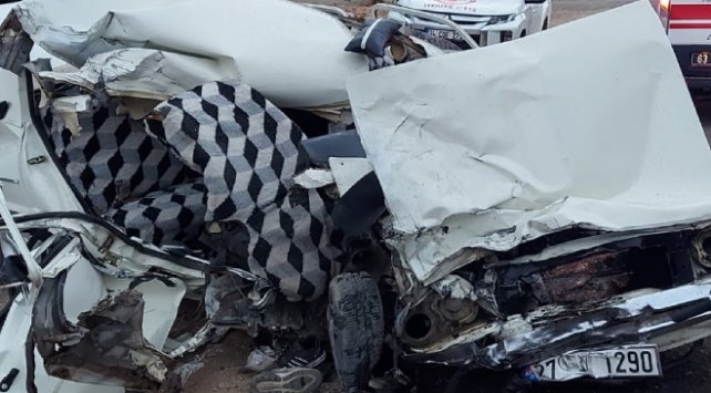 Şanlıurfa’da trafik kazası: 2 ölü, 1 yaralı