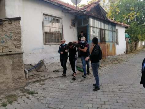 Yozgat’ta DEAŞ operasyonunda 4 zanlı yakalandı