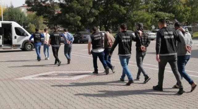 Aksaray’da zehir tacirlerine operasyon: 5 tutuklama