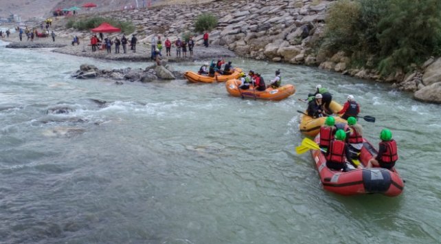 Türkiye Rafting Şampiyonası’nda kıyasıya mücadele