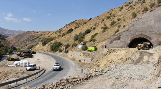 Yüksekova-Yeni Köprü tünelleri ile mesafeler kısalacak