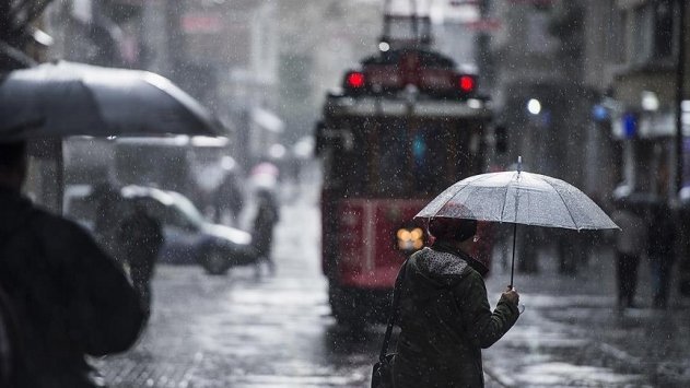 İstanbul için sarı uyarı: Şiddetli yağış ve doluya dikkat