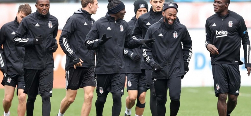 Beşiktaş’ın derbi maçı kamp kadrosu belli oldu