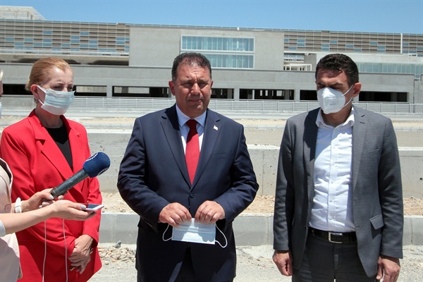 ‘ERCAN’IN YENİ TERMİNAL BİNASINI EN GEÇ 2022 BAŞINDA HİZMETİNE AÇACAĞIZ’