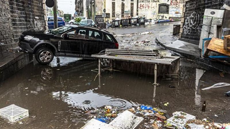 İtalya’nın Katanya kentini sel vurdu