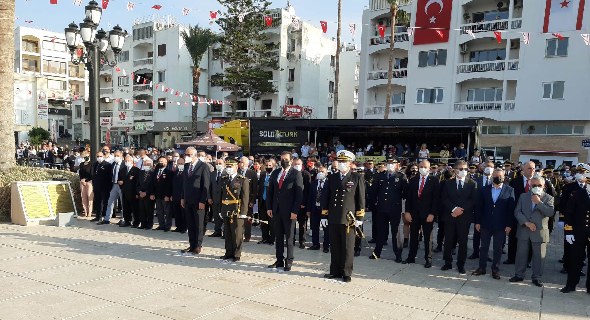 15 Kasım Cumhurtiyet Bayramı dolayısıyla Girne’de Atatürk Anıtı önünde tören düzenlendi – BRTK