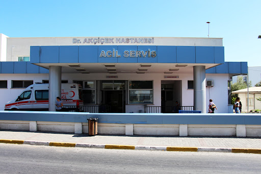 Hemşireler ve Ebeler Sendikası Girne Akçiçek Hastanesi’ndeki darp olayına dikkat çekmek üzere iki saatlik eylem yapacak