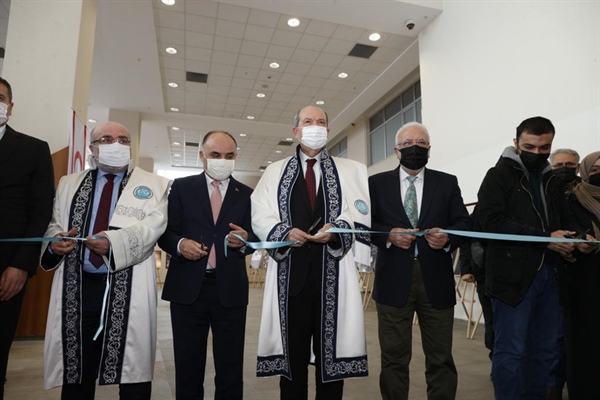 Kayseri’de “Fotoğrafları ve Kendi Sözleri ile Yaşamı; Rauf Raif Denktaş Sergisi”açıldı