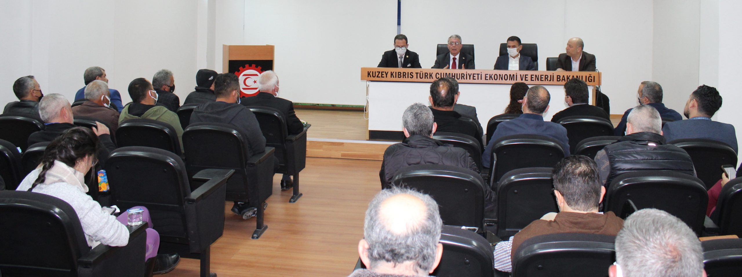 Ekonomi ve Enerji Bakanı Evren başkanlığında geniş katılımlı ekonomik istişare toplantısı gerçekleştirildi