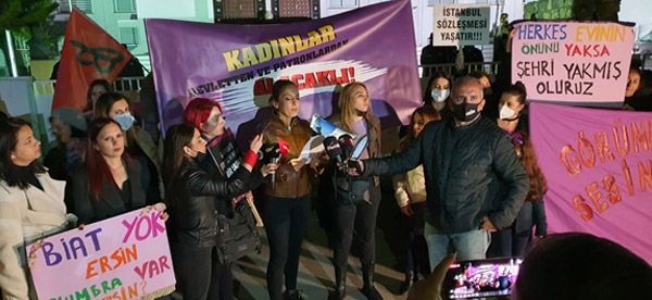 8 Mart Lefkoşa Organizasyon Komitesi, Meclis’e yürüdü