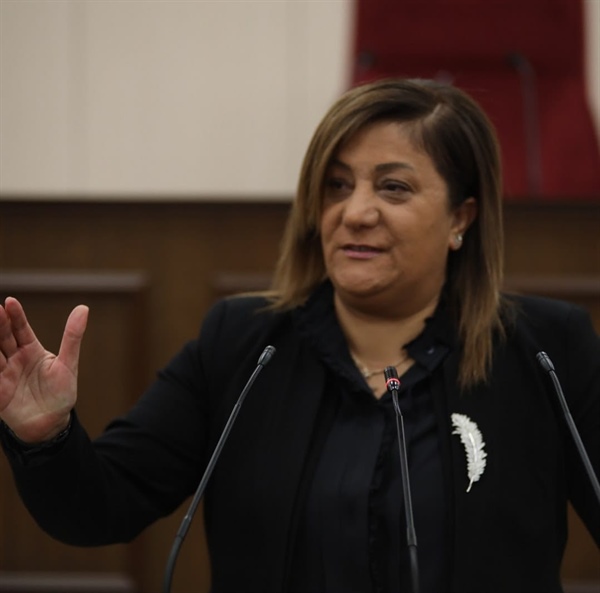 Manavoğlu: Belediye birleştirmenin yöntemi tüm siyasi partilerin katılımıyla oturulup konuşulması gerek