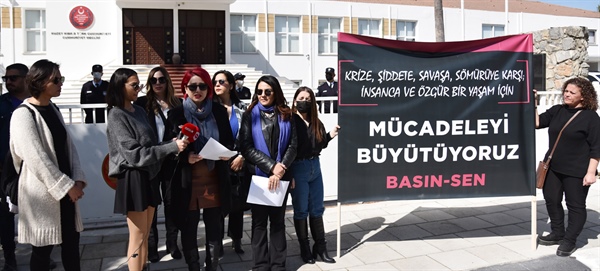 8 Mart Dünya Emekçi Kadınlar Günü’nde BASIN-Sen’den meclis önünde basın açıklaması
