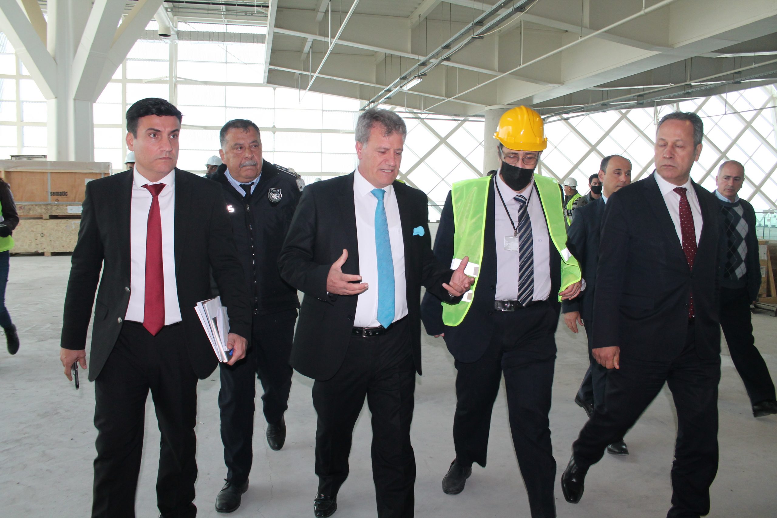 Arıklı: Yeni havalimanının açılışını 20 Temmuz’da yapmayı hedefliyoruz