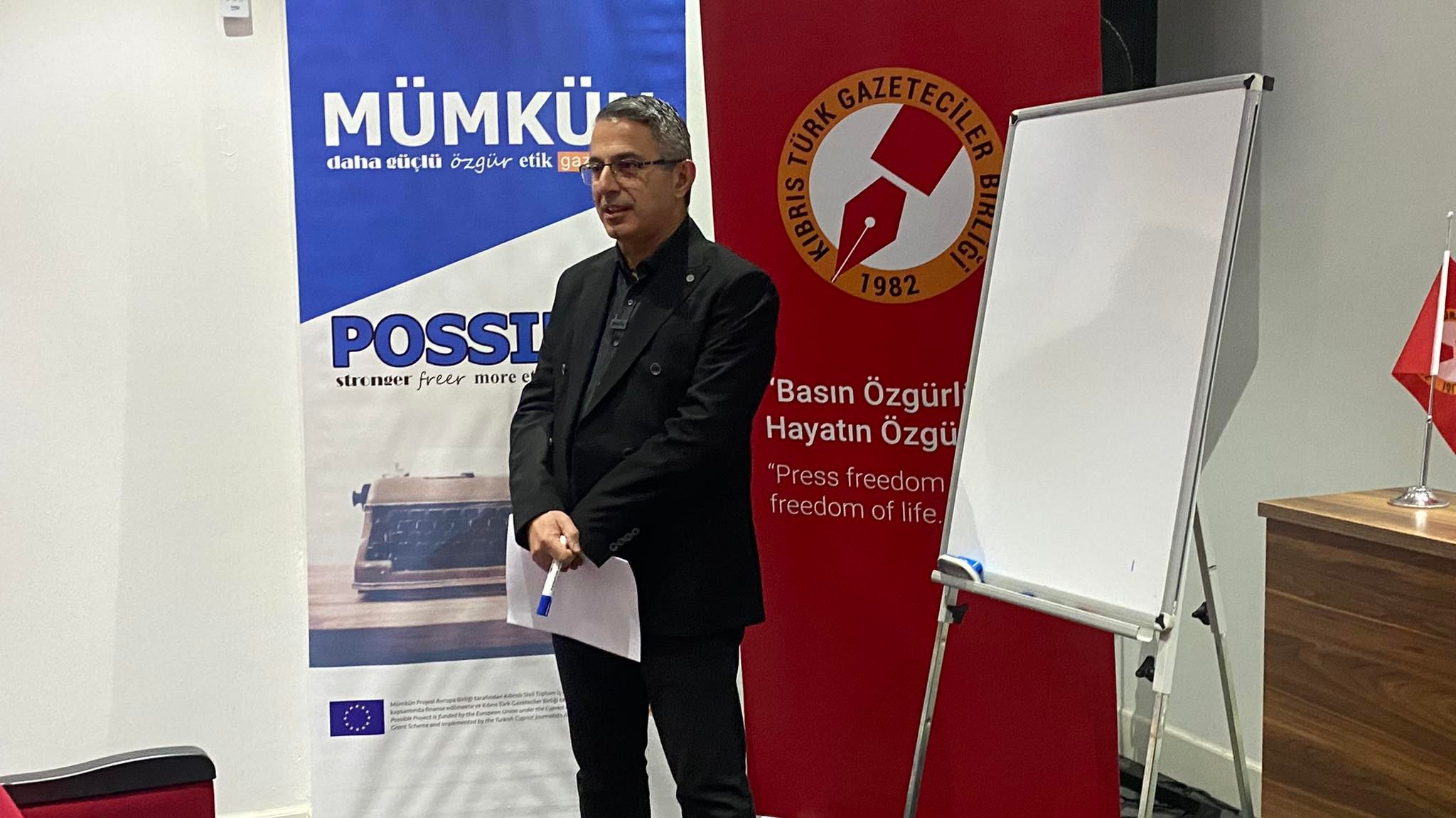 Gazeteciler Birliği’nin eğitim çalışmaları Gazeteci Baturay’ın sunumuyla başladı