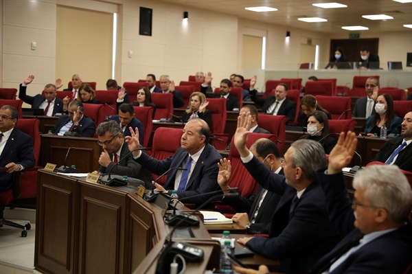 Meclis’te gündem Belediyelerin birleştirilmesi