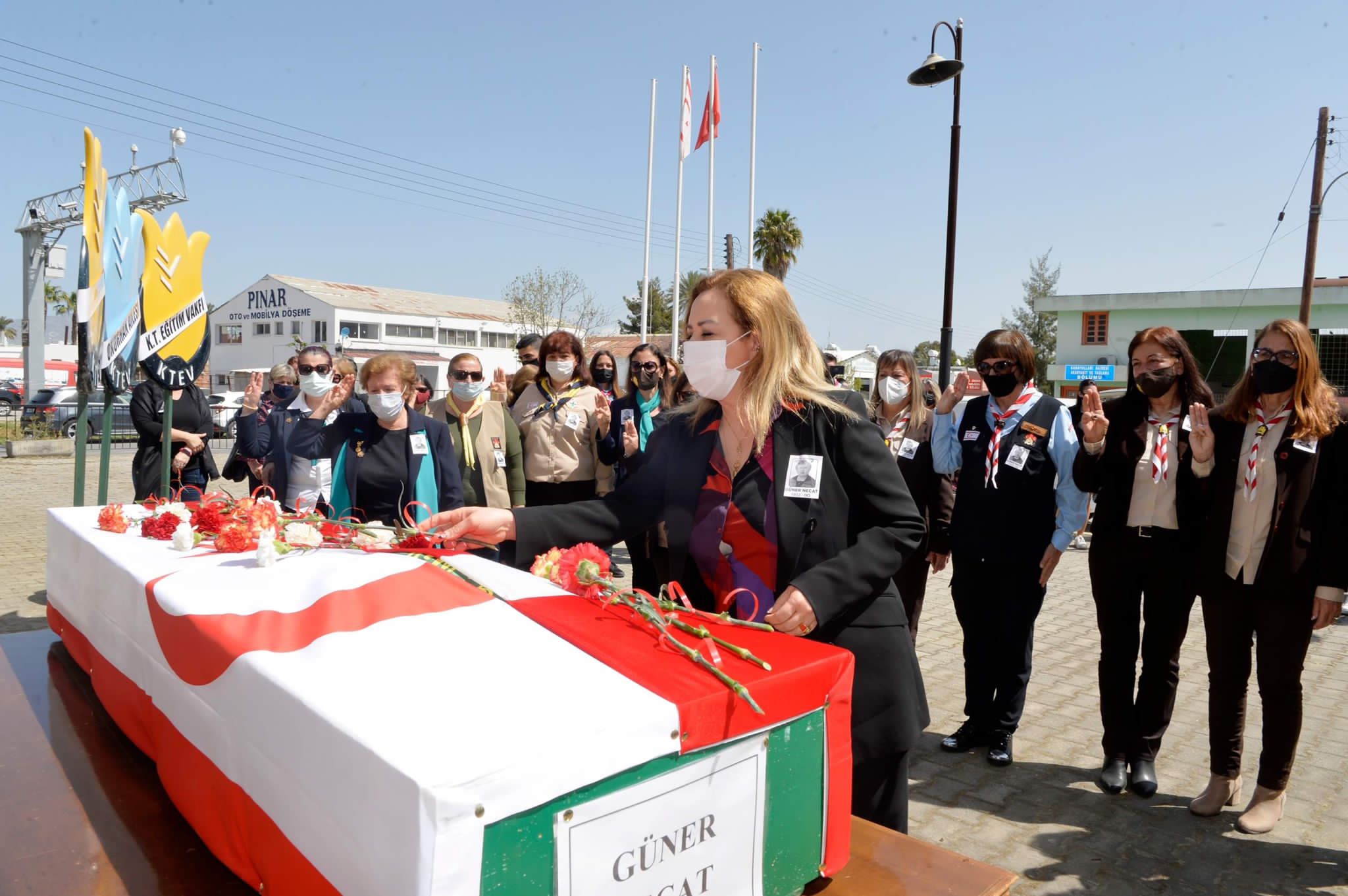Güner Necat’a veda….Sibel Tatar: Necat, binlerce insanın hayatına dokunan güçlü bir kadındı