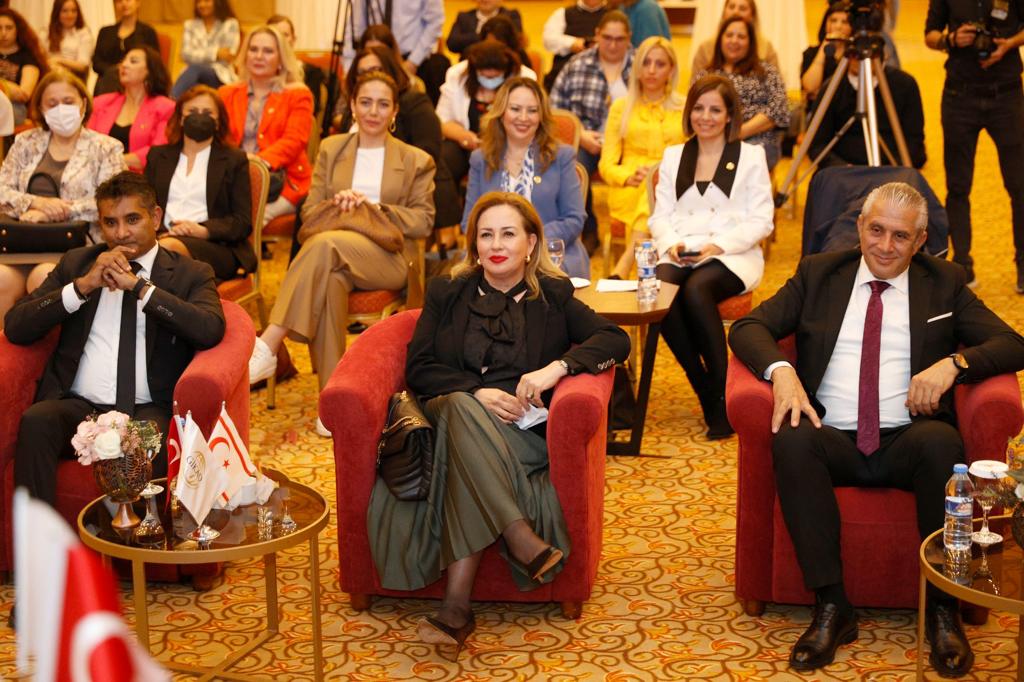 Cumhurbaşkanının Eşi Sibel Tatar, “Yeni Nesil Yatırım Dünyasında Melek Yatırımcılığın Önemi” isimli panele katıldı