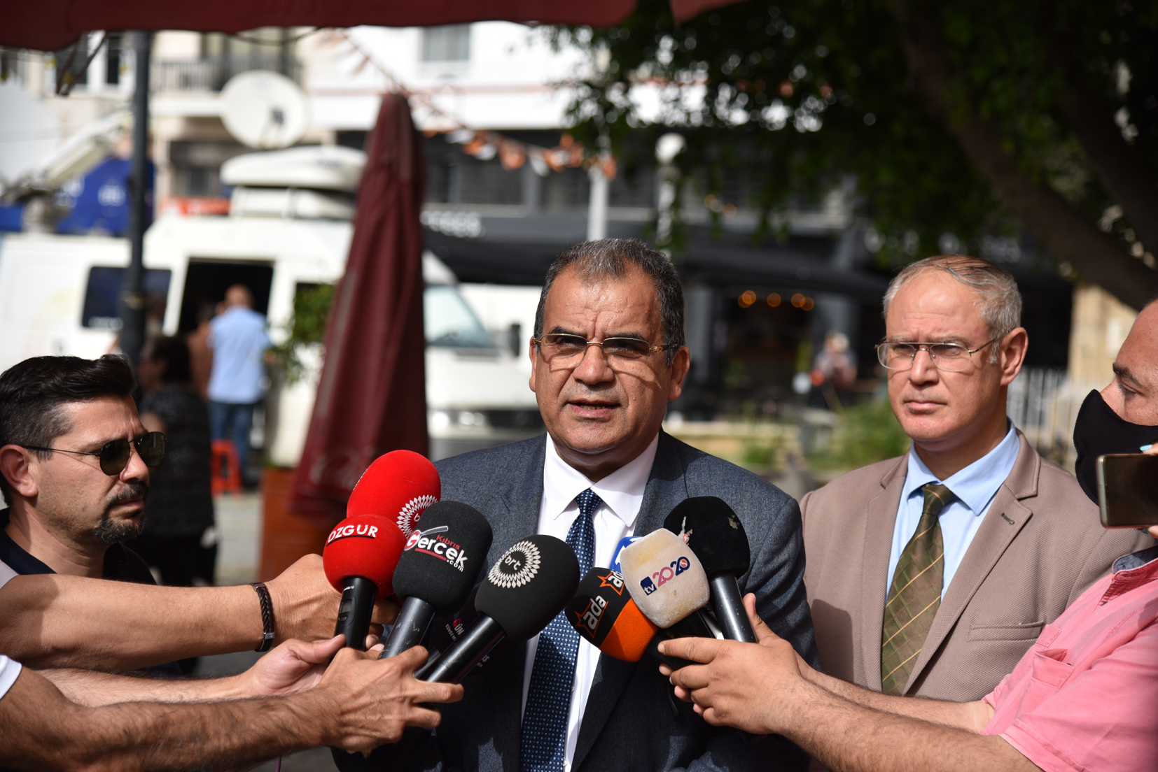 UBP MYK toplantısından görevi iade kararı çıktı