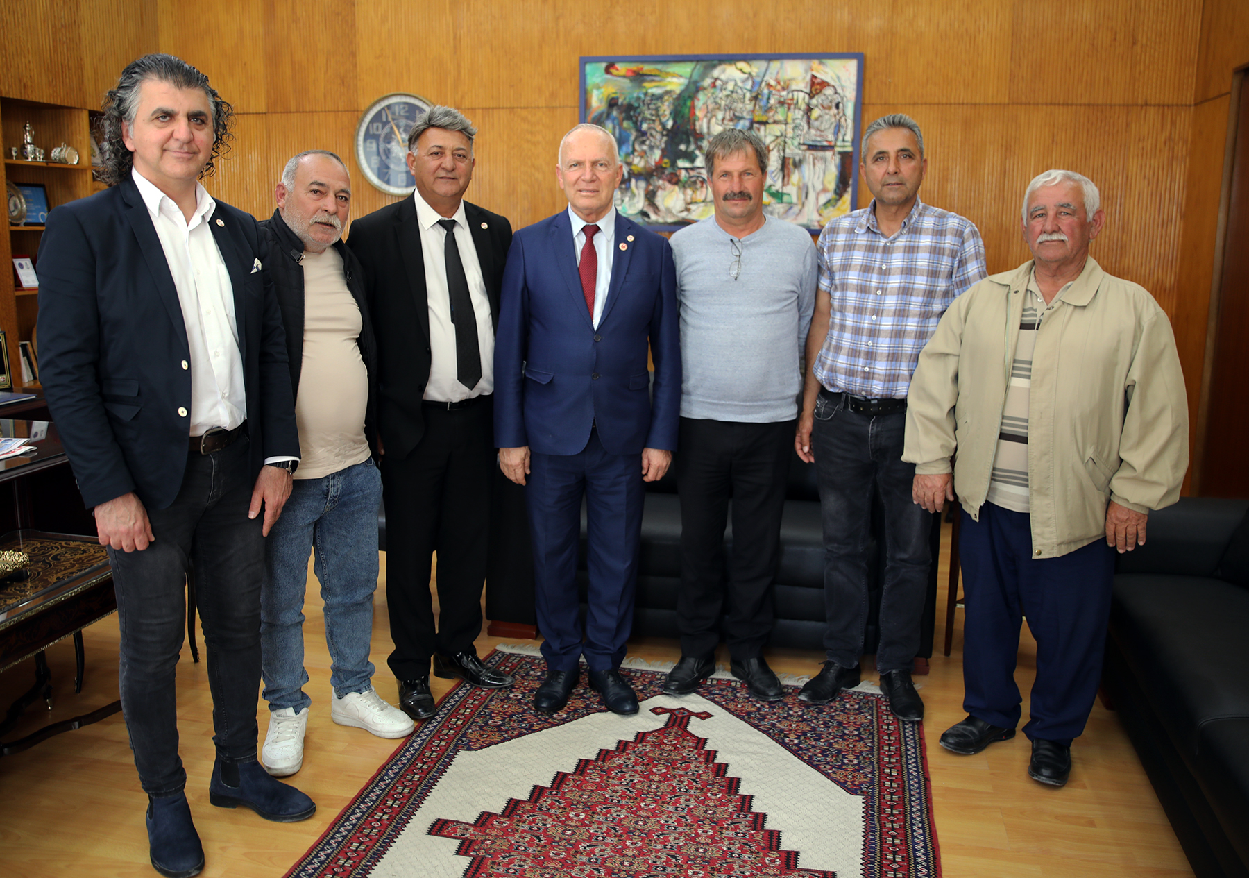 Töre: Üretken bir toplum mecburiyetinde olmamız gerek