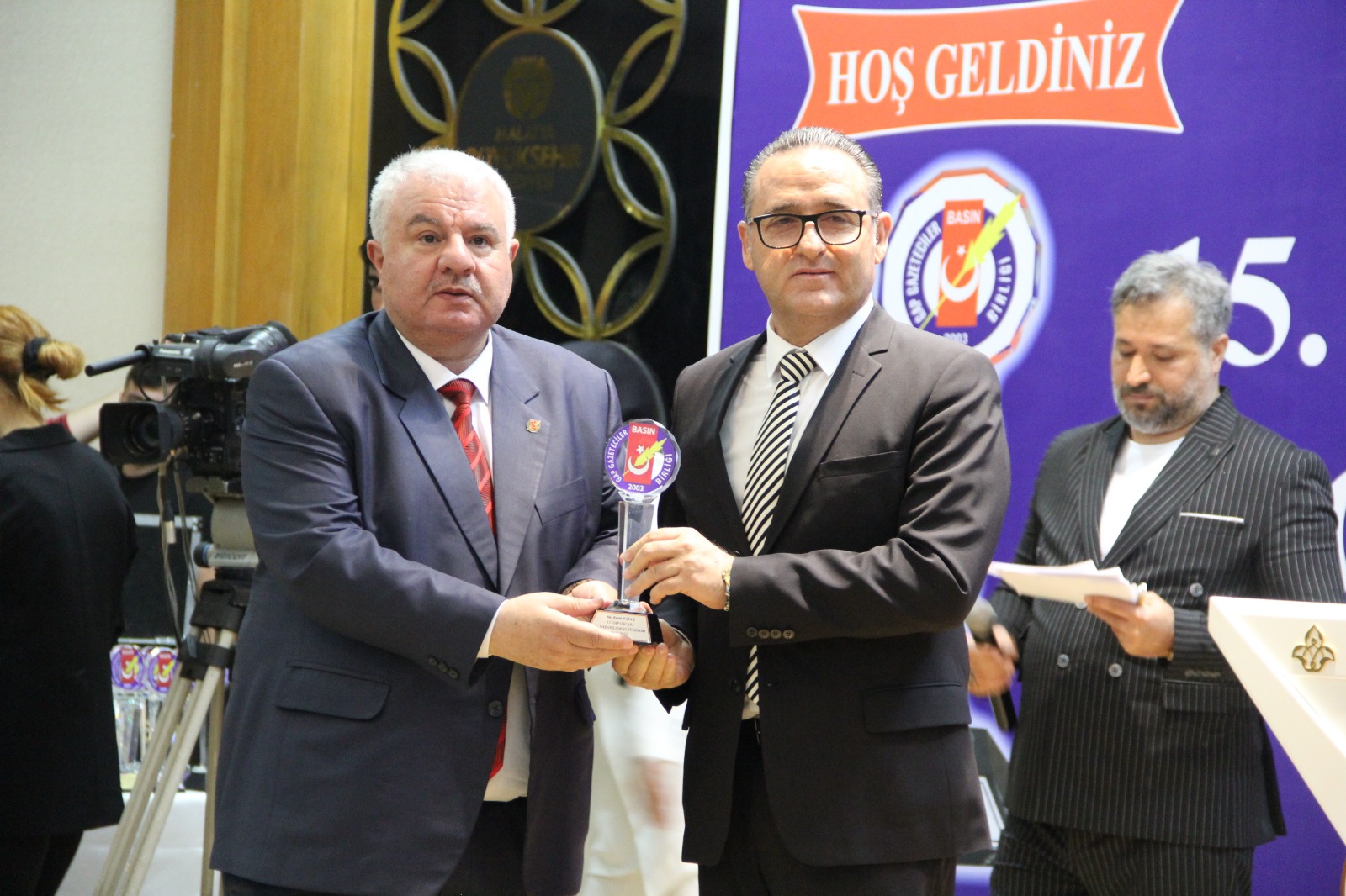Cumhurbaşkanı Tatar, “En Başarılı Devlet Adamı” ödülüne layık görüldü