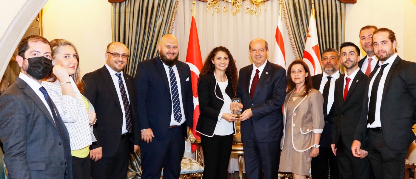Cumhurbaşkanı Tatar, TC Genç Girişimciler Derneği’nin senato başkanını ve beraberindeki heyeti kabul etti