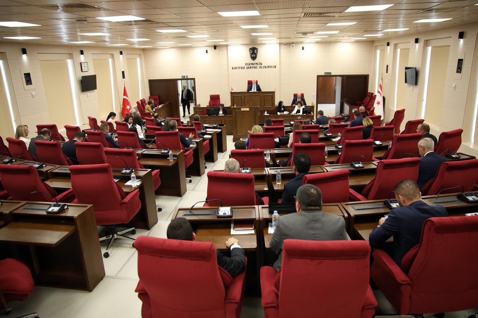 Cumhurhubaşkanlığı’nın hükümetin istifasına ilişkin tezkeresi Meclis’te okundu