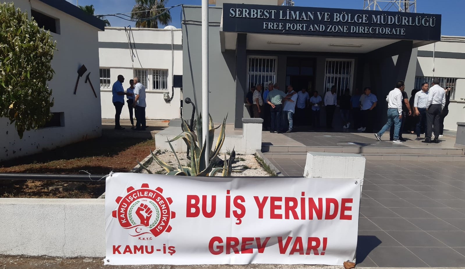 Kamu-İş, Mağusa Serbest Liman’da 2 saatlik uyarı grevi yaptı