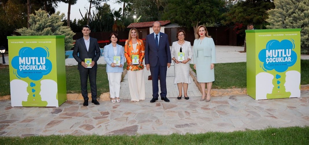 “Mutlu Çocuklar Anne-Baba El Kitabı’nın” tanıtımı yapıldı