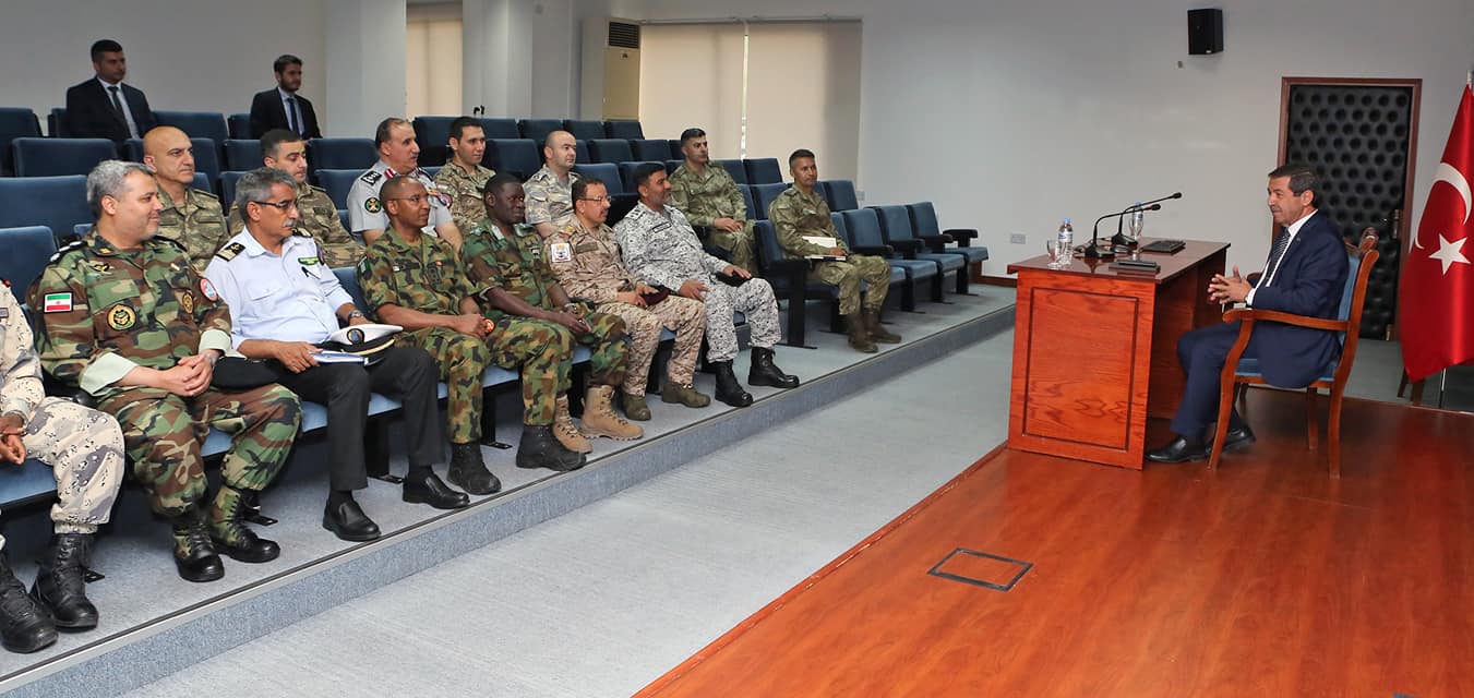 Dışişleri Bakanı Ertuğruloğlu askeri ataşelere Kıbrıs konusunda briefing verdi