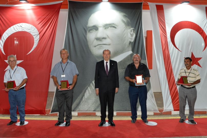 Cumhurbaşkanı Tatar:Halk mükelleflerinin verdiği hizmetler takdire şayan