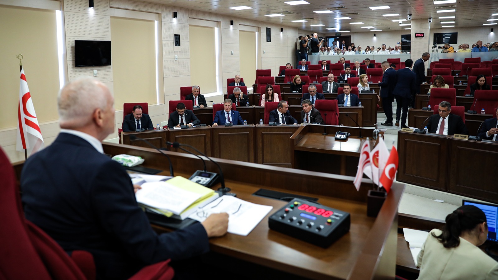 Cumhuriyet Meclisi Genel Kurulu’nda bazı tezkereler görüşüldü