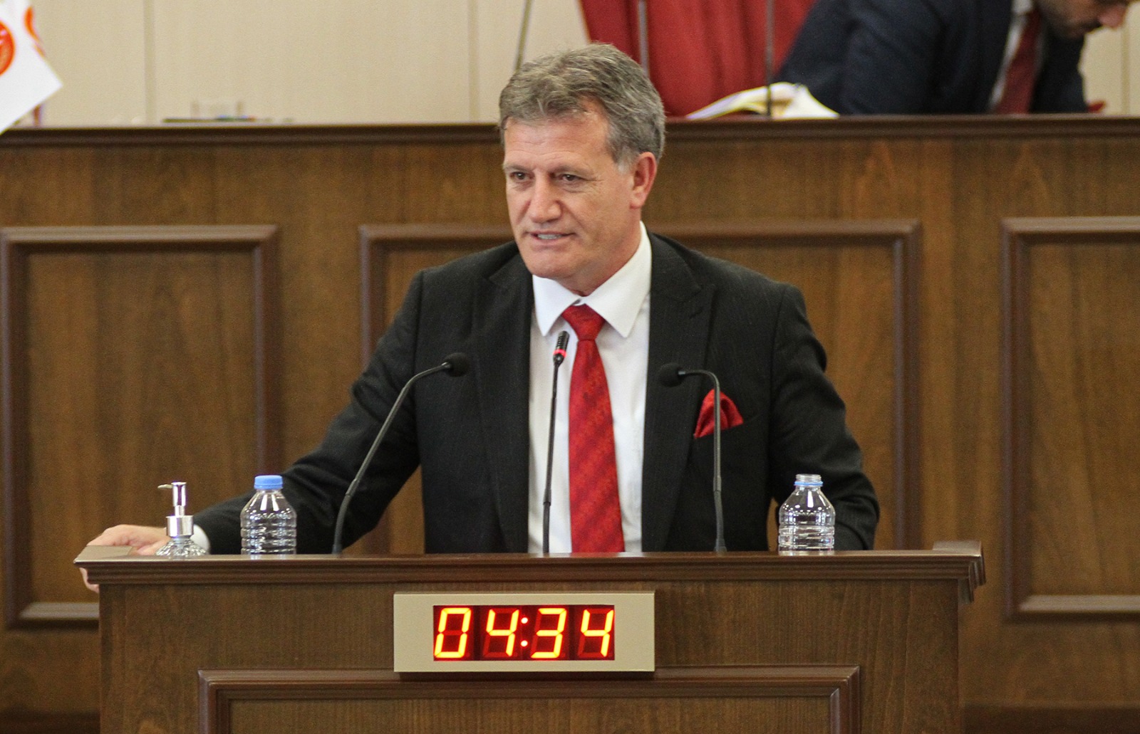 Arıklı:Özkurt ile ilgili karar bir an önce gözden geçirilmeli