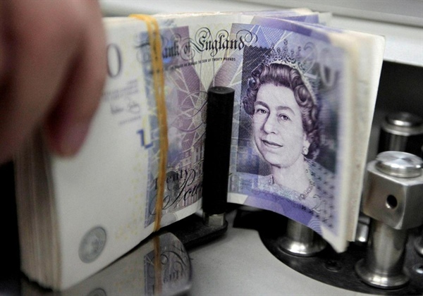 Dolar 16,78 liradan, sterlin 20,91 liradan işlem görüyor