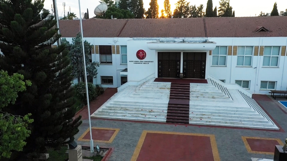 Özersay’ın istifası yarın Meclis Genel Kurulu’nda oylanacak