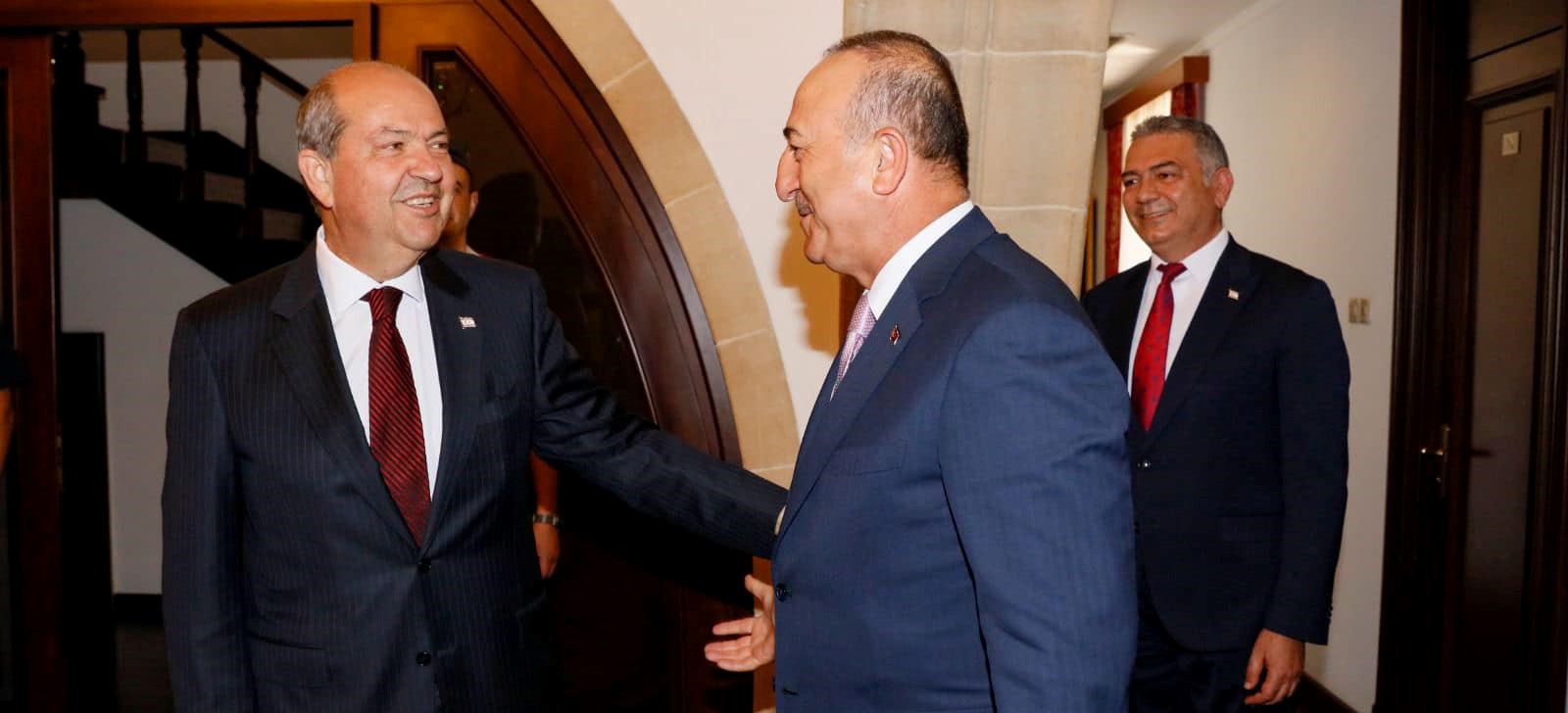 Cumhurbaşkanı Tatar, TC  Dışişleri Bakanı Mevlüt Çavuşoğlu’nu kabul etti