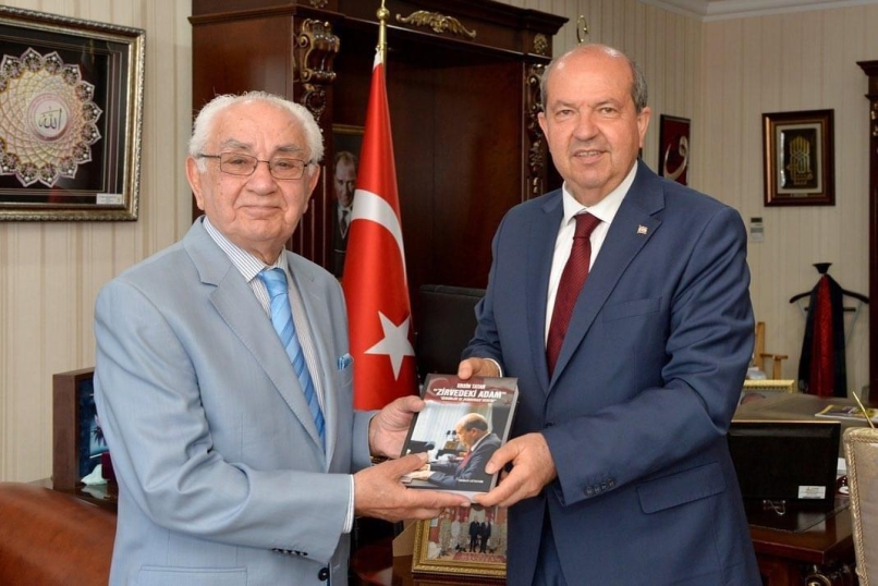 Cumhurbaşkanı Tatar, TBMM eski Başkan Vekili Özer Gürbüz’ü kabul etti