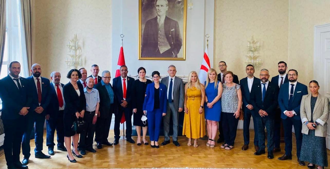 Londra’da Kıbrıs Barış Harekatı’nın 48. yılı çerçevesinde toplantı yapıldı