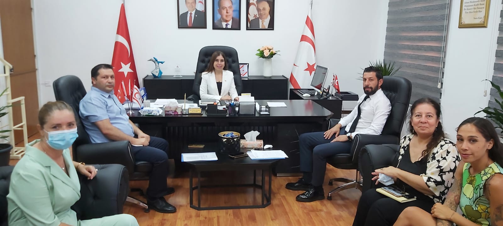 Hemşireler ve Ebeler Birliği Sağlık Bakanı Altuğra’yı ziyaret etti